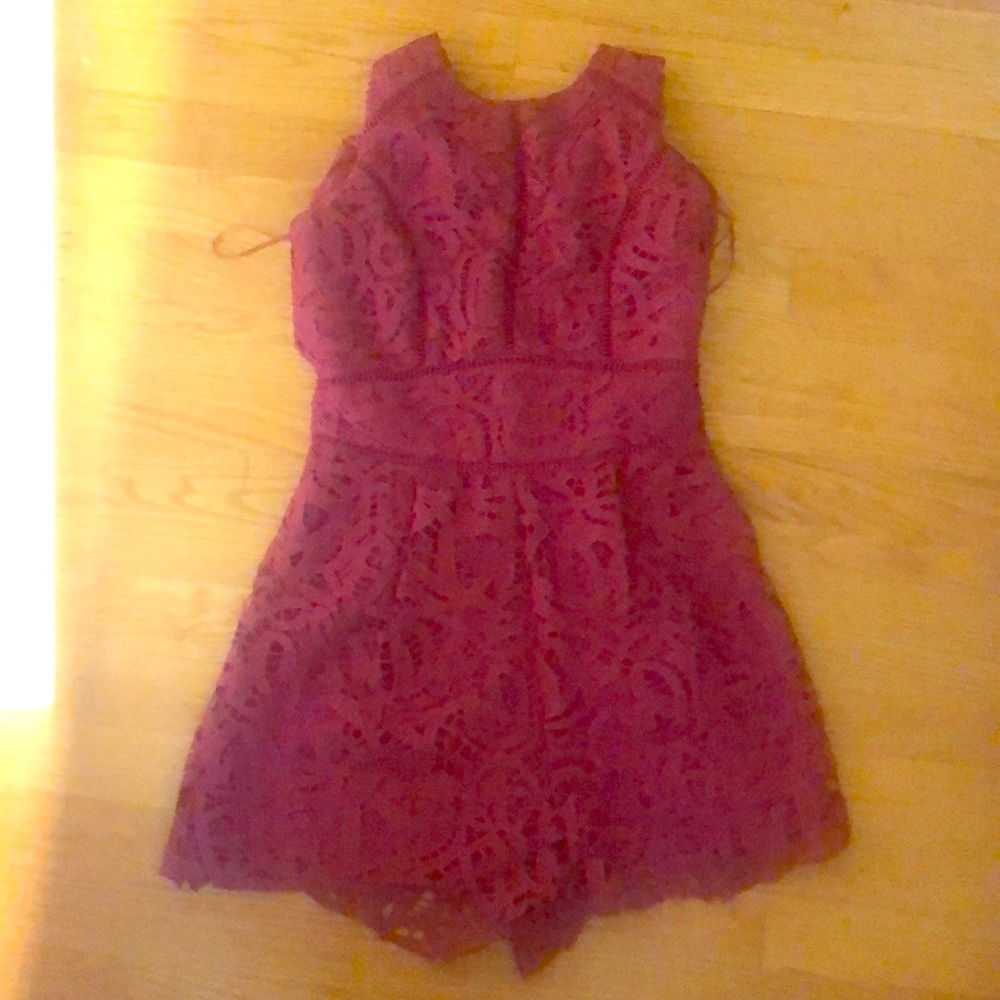 Very nice ROMPER - worn once to a bridal shower